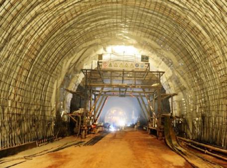 隧道建设发展 新型公路铁路隧道防水系统广泛应用